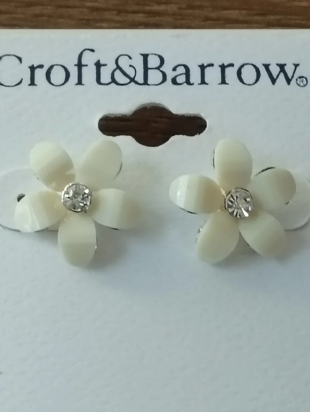 Flower Stud Earrings White Daisy Crystal Floral Croft & Barrow